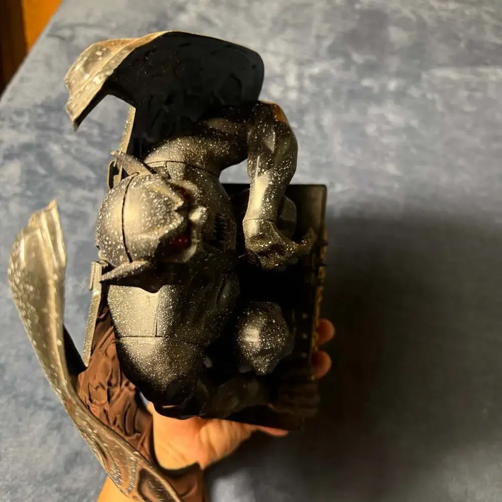 Disney Gargoyles Animated Goliath Motion-Activated Statue